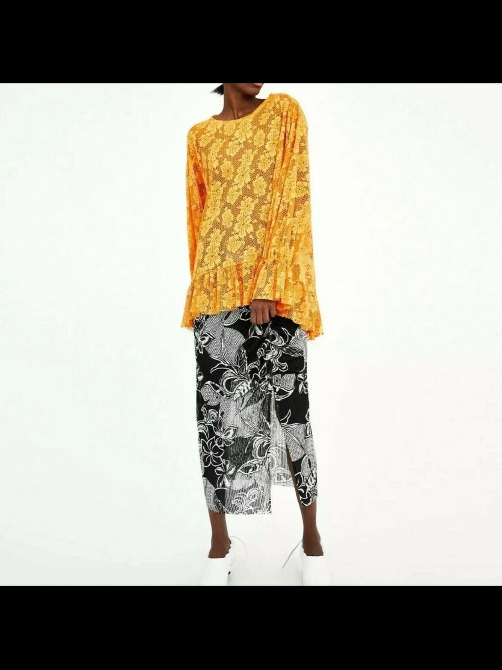 Zara Yellow Gold Lacy oversized blouse size Small